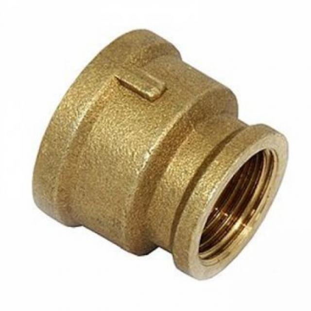 А0315 Муфта переходная 1х1/2 (YA)